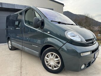 Renault Trafic Passenger 2.5DCi 8-miest - 2