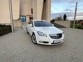 Opel Insignia 2.0 CDTi 96kw M6 2010 - 2