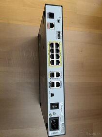 Cisco router 1802 - 2