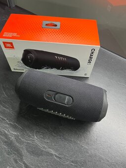 JBL CHARGE 5 black - 2