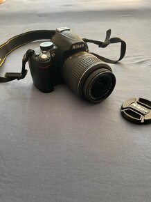 Nikon D3000 - 2