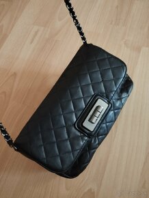 Čierna crossbody kabelka - 2