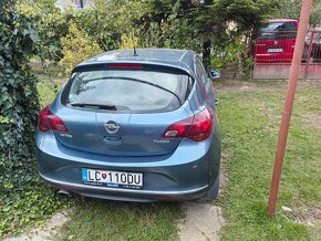 Predám Opel Astra J - 2