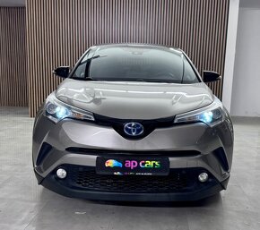 Toyota CH-R 1.8 Hybrid Automat 2018 74 tisíc km - 2