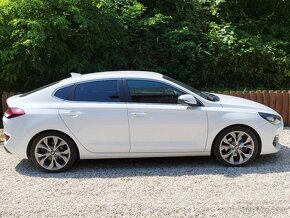 Hyundai i30 Style Fastback - 2