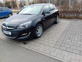 Predám Opel Astra 2015 - 2