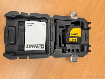 DeWALT DW088CG zelený krížový laser (IP54) - 2