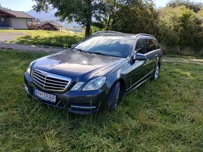 Mercedes Benz E200 - 2