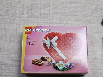 LEGO 40759 Valentine's Day Box - 2