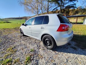 Predám VW golf 5 1,9tdi 77kw BKC 281000 rok 2004 - 2