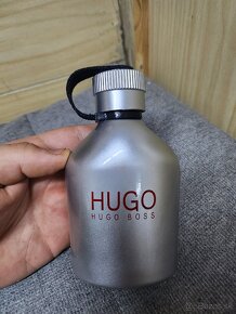 HUGO BOSS - 2