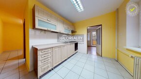 HALO reality - Predaj, trojizbový byt Hnúšťa, Likier, Školsk - 2