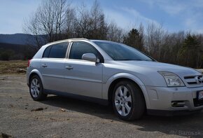 Opel Signum 2.2 DTI - 2