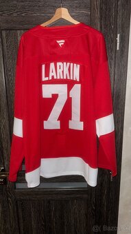 NHL DRES DETROIT RED WINGS ,, LARKIN “ - 2