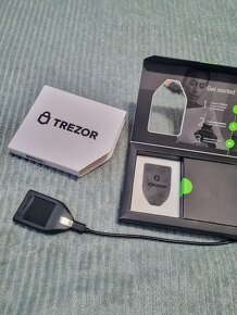 Trezor Model T - 2