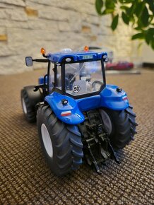 Traktor New Holland T8.390 - 2