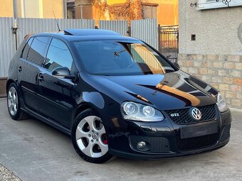 Volkswagen Golf GTI - 2