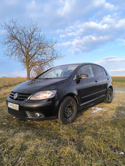 predám VOLKSAGEN GOLF PLUS 1.9 TDI / 6 st. manuál - 2