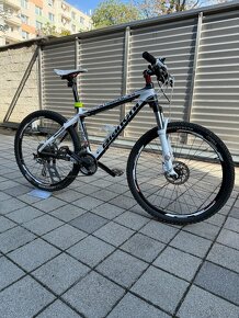 Predám celokarbónový MTB Bianchi Methanol SX2 26’, Shimano D - 2