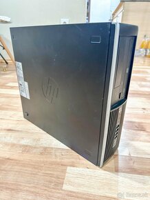 HP 8200 Elite Ultra-slim Desktop - 2