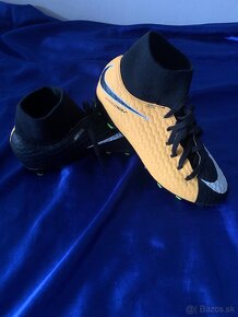 Nike Hypervenom - 2