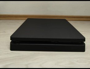 Ps4 slim - 2