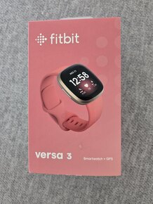 nteligentné hodinky Fitbit Versa 3 FB511GLPK / 41 mm / GPS / - 2