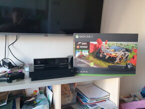 Xbox one x 1tb + kinekt - 2