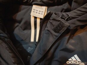 Zimná vetrovka Adidas originál XL,Nová. dobré L ko. - 2