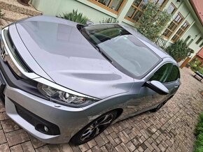 Honda Civic 1,5 4DR - 2