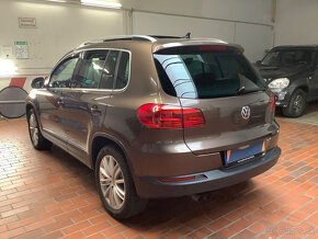 Volkswagen Tiguan 2.0 TDI 103 KW 4Motion DSG - 2