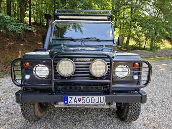 Land Rover Defender 2.5 turbodiesel Webasto 7 miestne 4x4 - 2