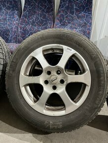 Predám zimné pneumatiky 225/65 R17 - 2