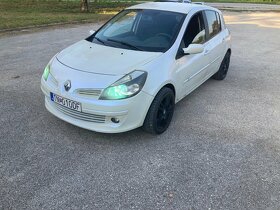 Renault clio 1,5 dci 106k - 2