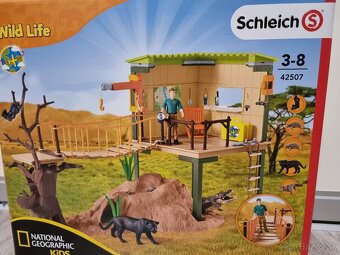 Schleich 42507 dobrodružná stanica v džungli - 2