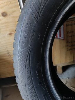 4ks pneu GOODYEAR vector 4 season 215/60 R17 - 2