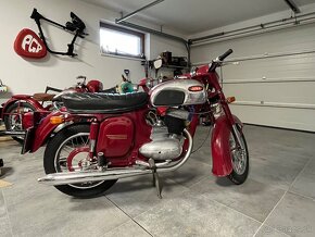 Jawa 250 592 - 2