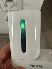 Philips Sonicare nabijacka a UV saniter - 2