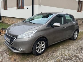 Peugeot 208 1.2vti 2012 najazdenych 59000km PLNE POJAZDNÉ - 2