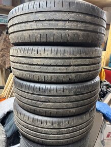 Continental 215/65 R16 - 2