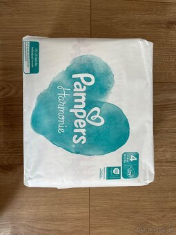 Plienky Pampers Harmonie 4 (9-14kg) - 2