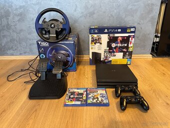 Predám PS4 PRO + volant s pedálmi THRUSTMASTER T150 - 2