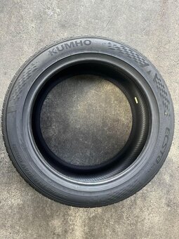 Letné pneu KUMHO ECSTA 255/45 r19 - 2