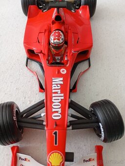 1:18 Ferrari Marlboro F1 2000 - 2