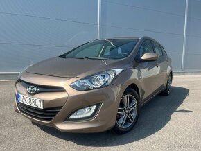 Predám Hyundai i30 combi 1.6 benzín 88kW - 2