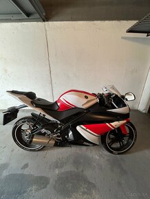 Yamaha yzf r125 - 2