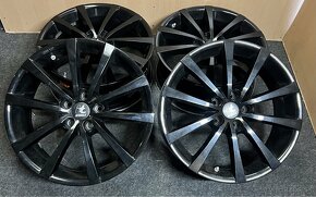 5x112 R18 itWheels Alice black ET 35 čierne leskle - 2