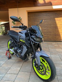 Yamaha mt-09 - 2