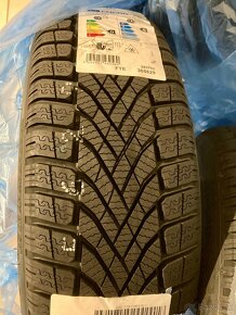 Zimné pneu Falken Eurowinter HS02 185/65R15 88T (nové) - 2