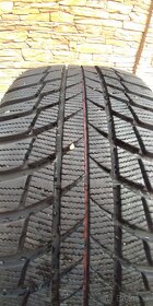 Bridgestone Blizzak LM001 225/40 R18 92V - 2